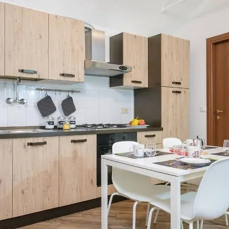 House Under The Towers Apartment *